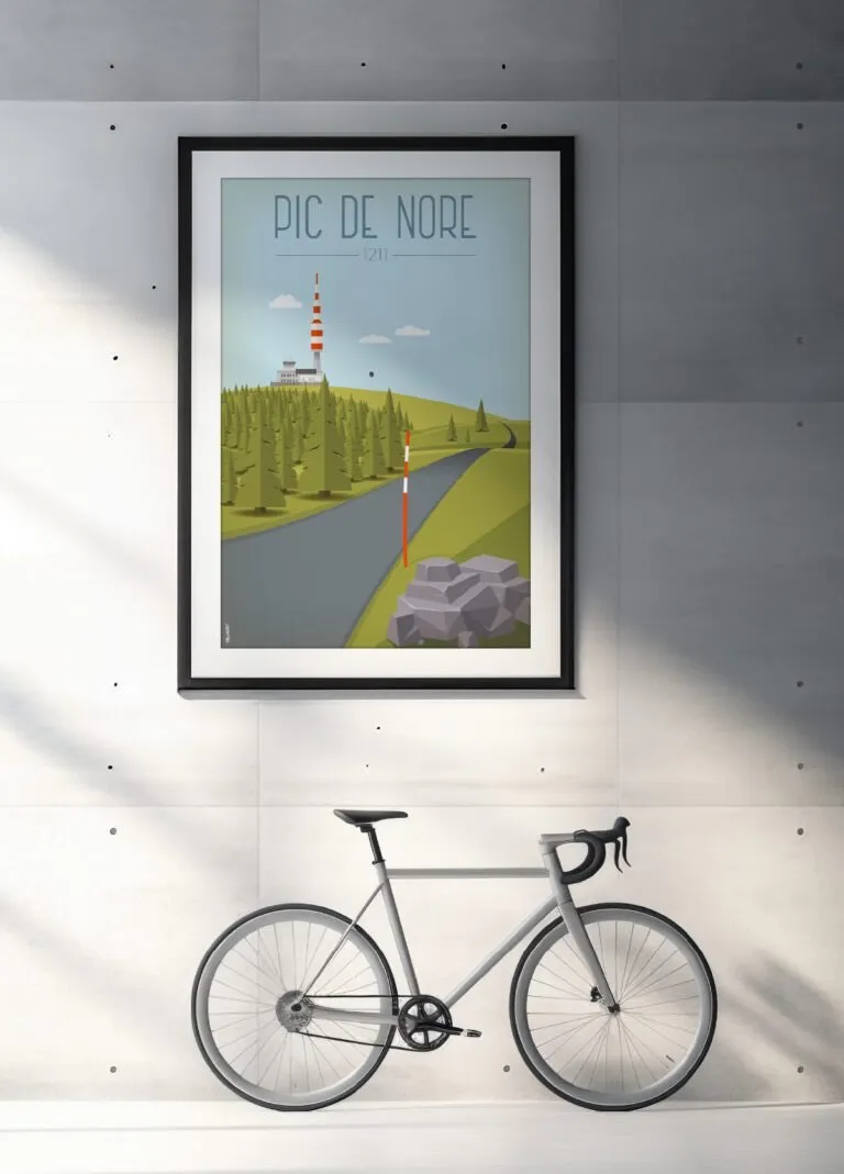 Affiche du Pic de Nore, dans la montagne noire, créée par DesignByMathieu – Élégance et souvenirs pour décorer votre intérieur ou offrir un cadeau original 100 % made in France.
