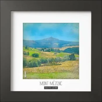 Magnifique cadre avec photo. Finition du cadre noir MAT de forme carré (24x24x1,5cm). Photo imprimée sur du papier 170g.