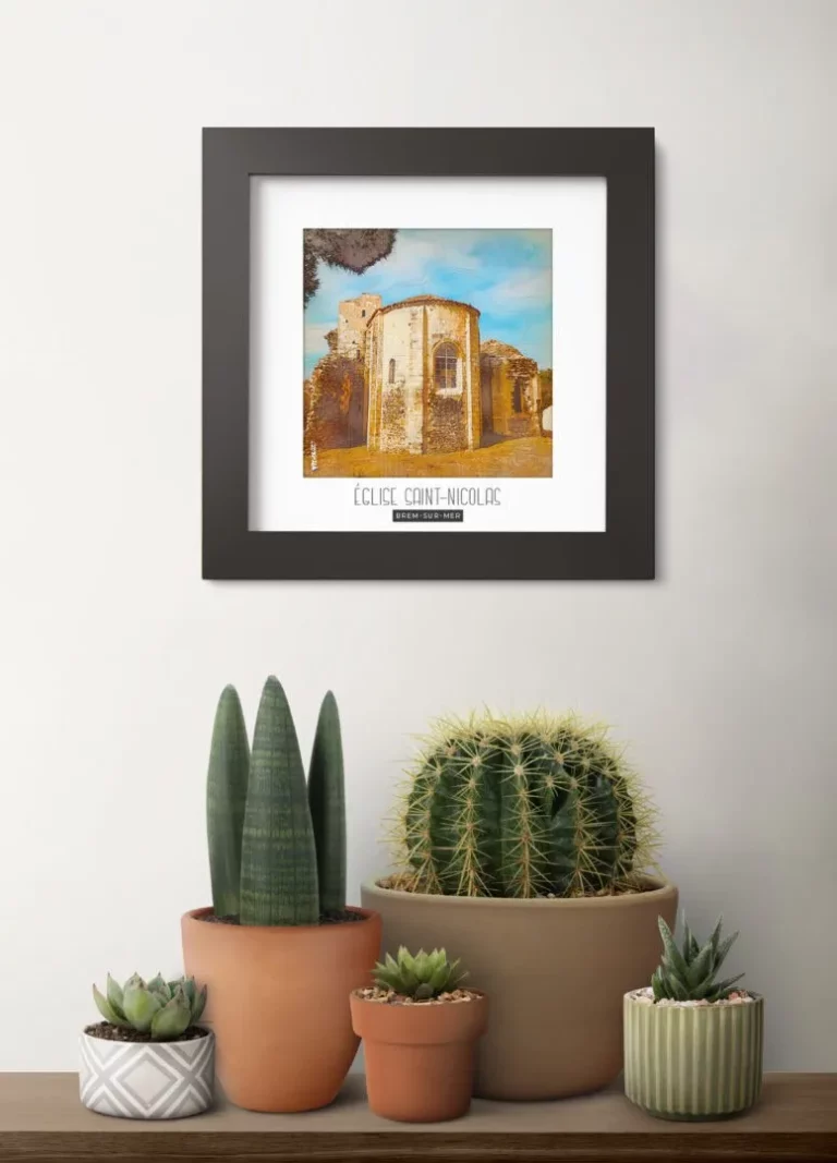 Église saint nicolas (brem sur mer) - Découvrez nos cadres photos uniques, véritables trésors capturés lors de mes voyages à travers le monde. Chaque image, soigneusement sélectionnée et magnifiée en studio, est encadrée avec élégance dans un cadre en bois noir mat de 24x24 cm, d’une épaisseur de 1,5 cm.