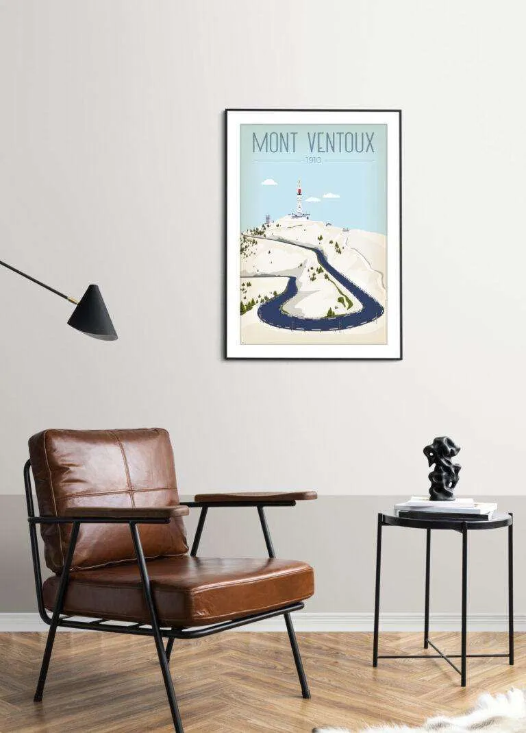 Affiche du Mont-Ventoux, créée par DesignByMathieu – Élégance et souvenirs pour décorer votre intérieur ou offrir un cadeau original 100 % made in France.