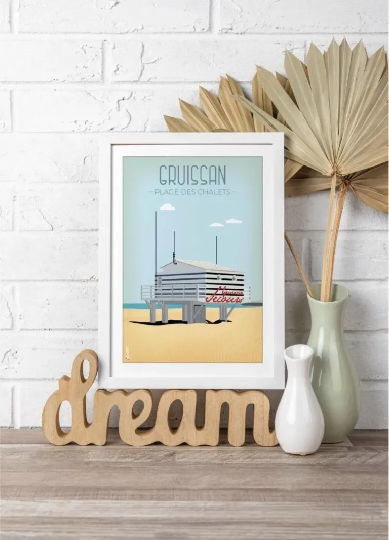 Affiche de la plage des chalets à Gruissan par DesignByMathieu - Élégance et Souvenirs pour décorer votre Intérieur.