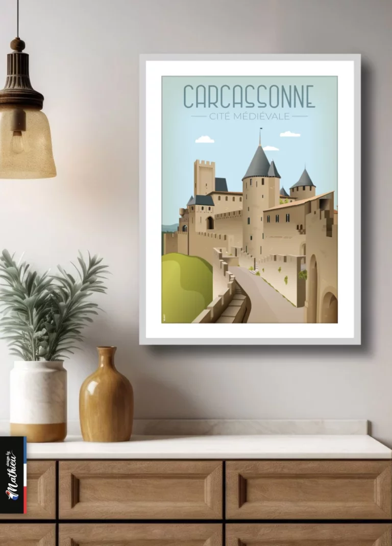 Poster de la Cité Médiévale de Carcassonne accroché dans une cuisine moderne au-dessus d'un comptoir en bois et marbre avec une plante. Illustration artisanale de Design by Mathieu.