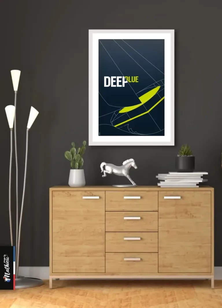 Décoration bureau design sophistiqué moderne avec poster marine contemporain designbymathieu encadré blanc au-dessus d'un buffet bois clair mur gris foncé.